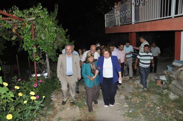 Fatoş G&uuml;rkan, Şehit Ailelerini Ziyaret Etti 1