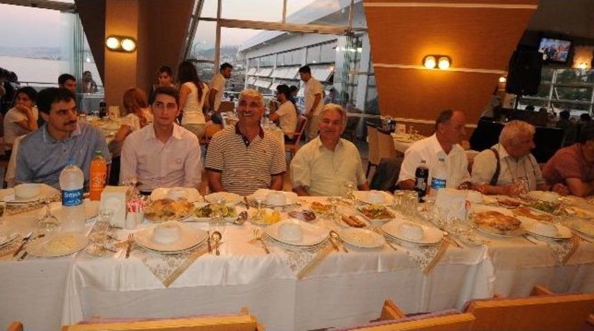 Vali Kızılcık&rsquo;tan İl Genel Meclis &Uuml;yelerine Veda İftarı