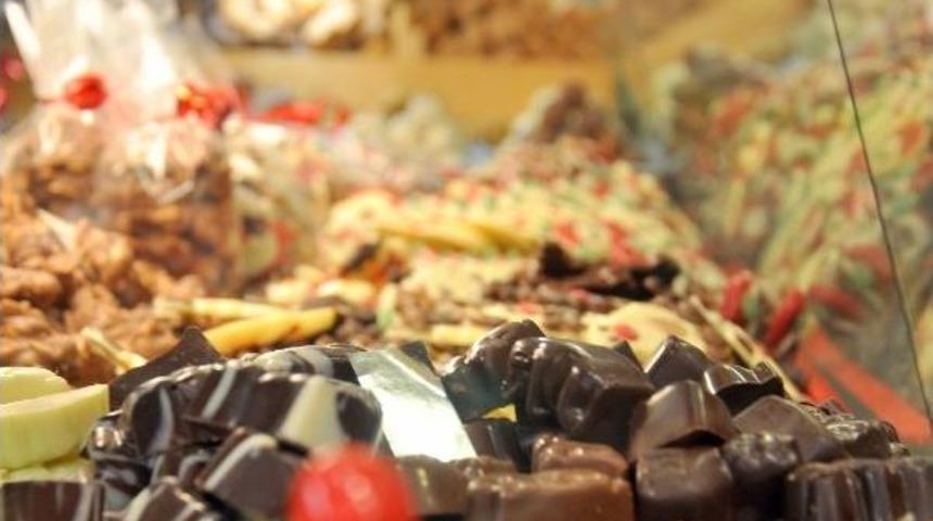 Bayramda &Ccedil;ocukların Aşırı Şeker T&uuml;ketimine Dikkat