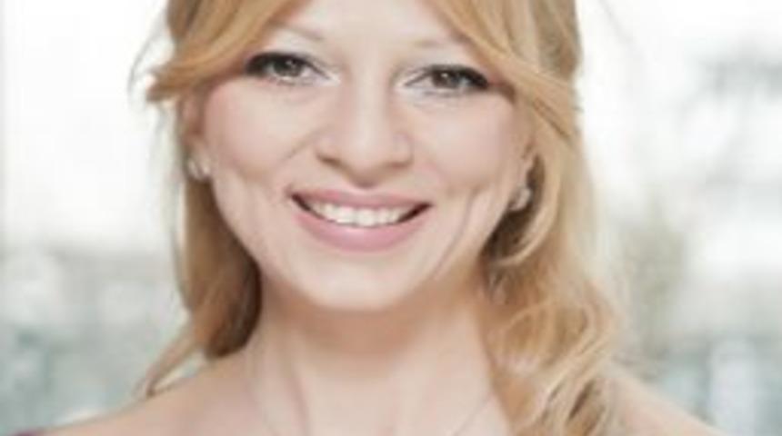 Bayramda Tatlıdan &Ouml;nce Ya Da Sonra Yoğurt Yiyin