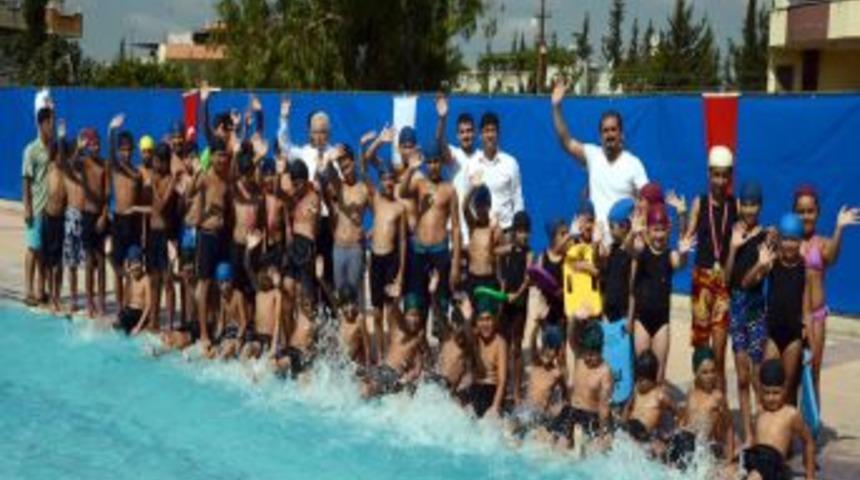 B&uuml;y&uuml;kşehir Belediyesi'nin Ikinci D&ouml;nem Y&uuml;zme Kursları Sona Erdi