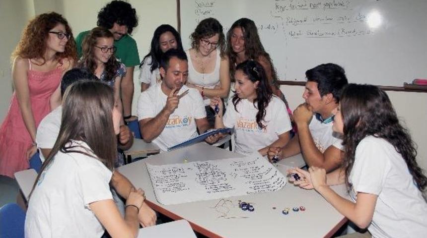 &Uuml;niversiteli Boncuk Ustaları