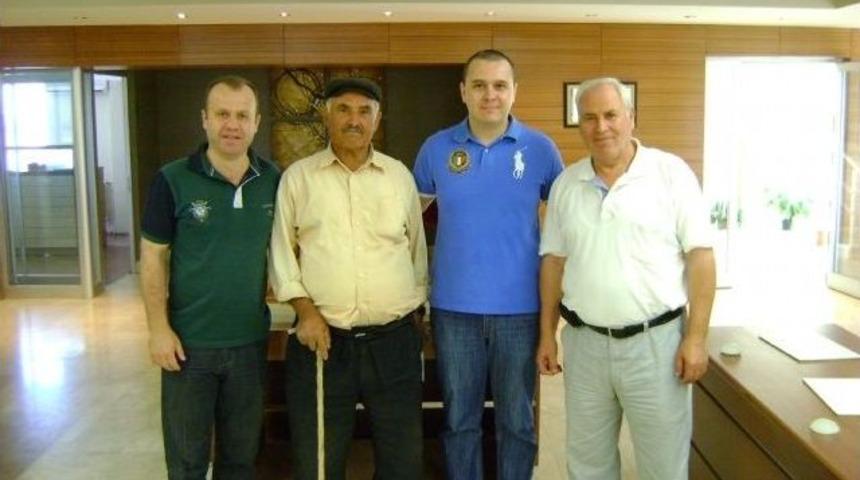 İlk Ay&ccedil;i&ccedil;eği Borsaya Geldi