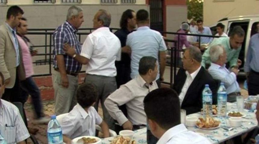 Gazeteciler Ve Siyasiler Arasındaki Gerginlik