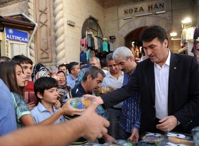 Başkan D&uuml;ndar İftariyelik Dağıttı 3