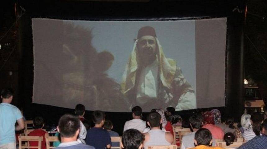 Kartal&rsquo;da A&ccedil;ık Hava Sinema Nostaljisi Yaşandı