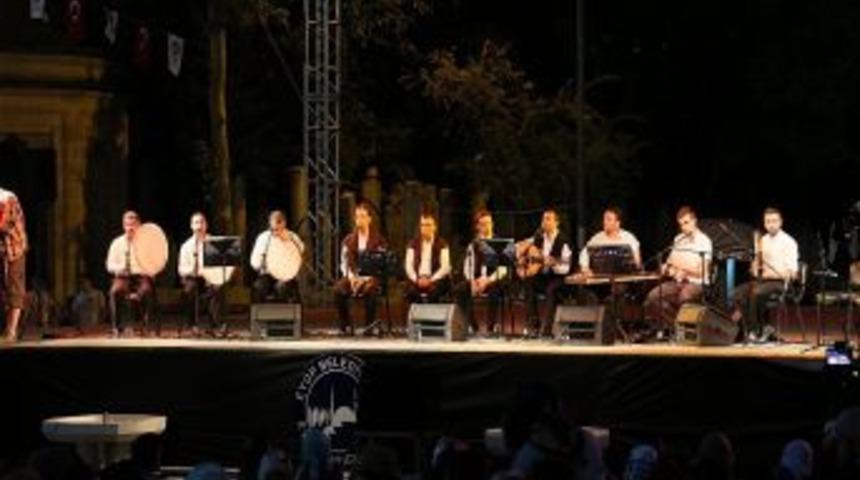Ey&uuml;p Sultan&rsquo;da Son Teravih Kılındı, Son Sahur Yapıldı
