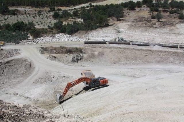 Gevenlik Sulama Göleti’nin Yüzde 20’si Tamamlandı