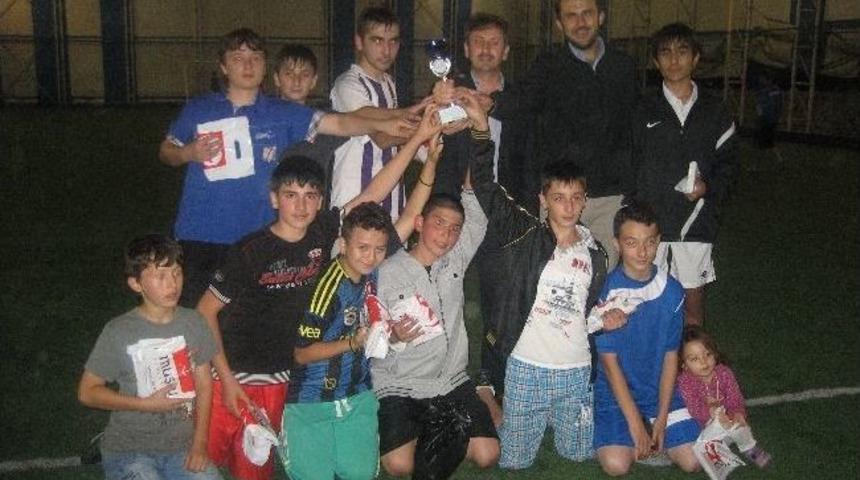 Yaz Kur'an Kursu Futbol Turnuvası Sona Erdi