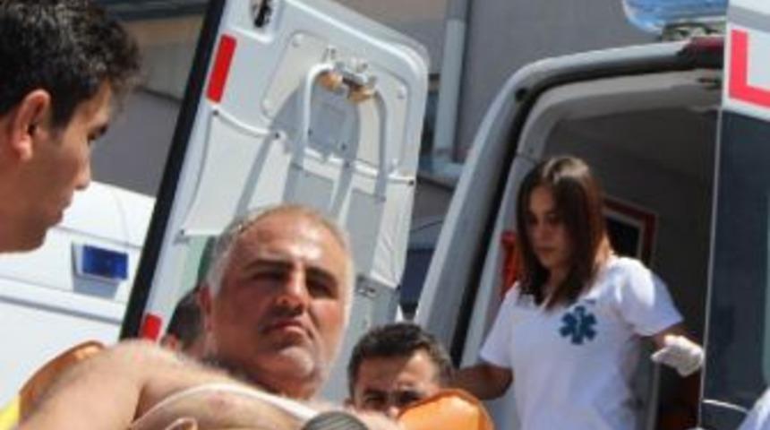 Kızını Ka&ccedil;ıran Gen&ccedil; Bı&ccedil;akladı