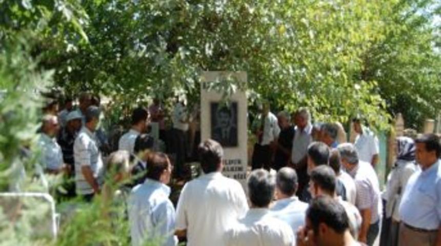 Dep'li Melik, &Ouml;l&uuml;m&uuml;n&uuml;n 20. Yılında Unutulmadı
