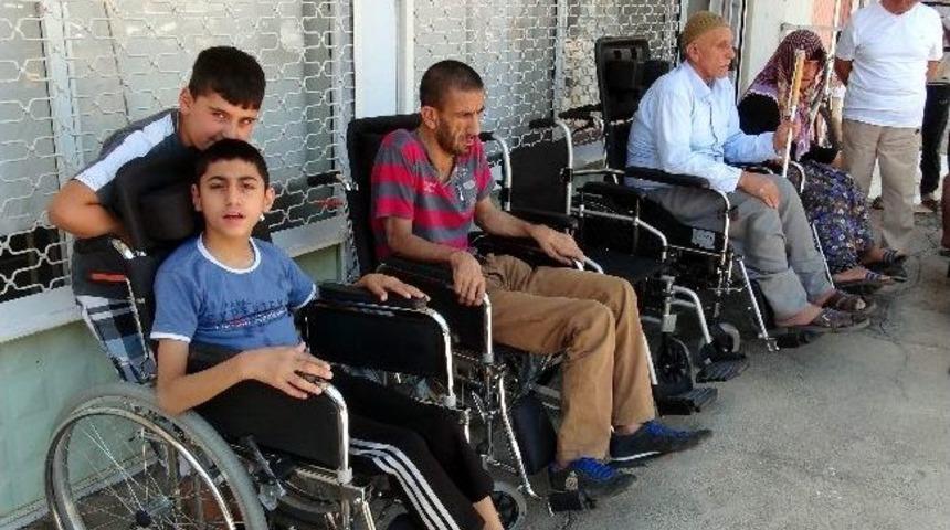 Adıyaman&rsquo;da, Bayram &Ouml;ncesi Engellilerin Y&uuml;z&uuml; G&uuml;ld&uuml;