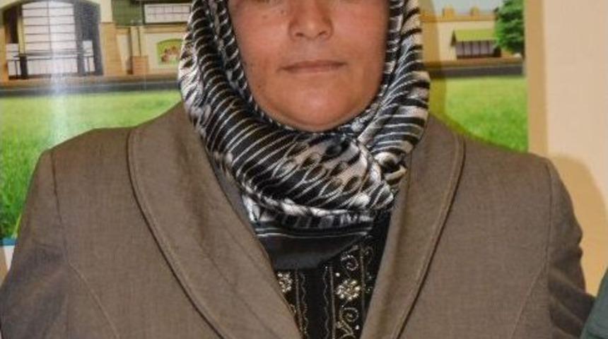 Umre Seyahatine Giden Talihliler Yurda D&ouml;n&uuml;ş Yaptı
