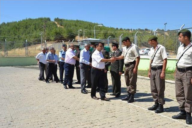 Eşme’de Protokol Bayramlaştı 1