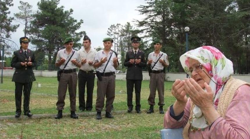 Bafra'da Şehitler Dualarla Anıldı