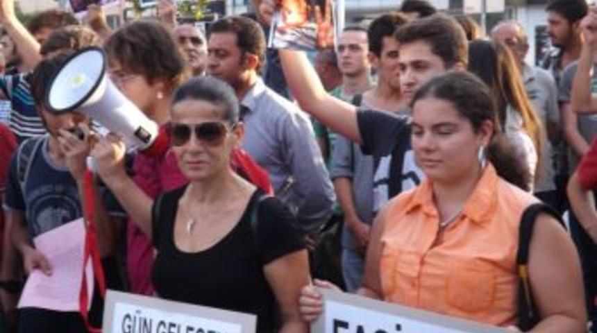 Rojava katliamı Sakarya'da protesto edildi