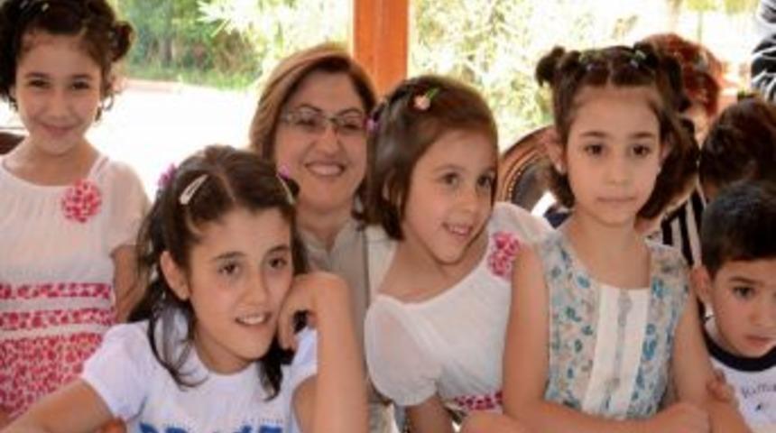 Bakanı Şahin: Yıl Sonunda Koruyucu Aile Sayımız 3 Bin Olacak