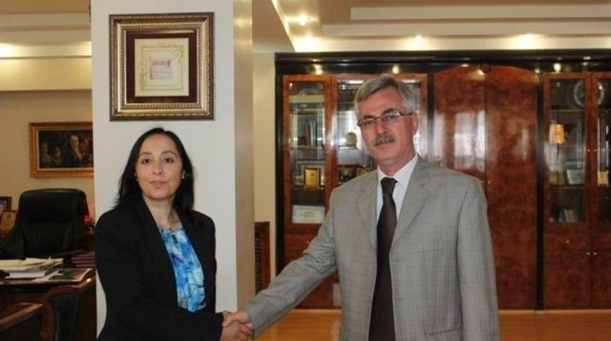 Kırklareli &Ccedil;evre Ve Şehircilik İl M&uuml;d&uuml;r&uuml; &Ouml;zşahin&rsquo;den Başkan &Ccedil;ağlayan&rsquo;a Ziyaret