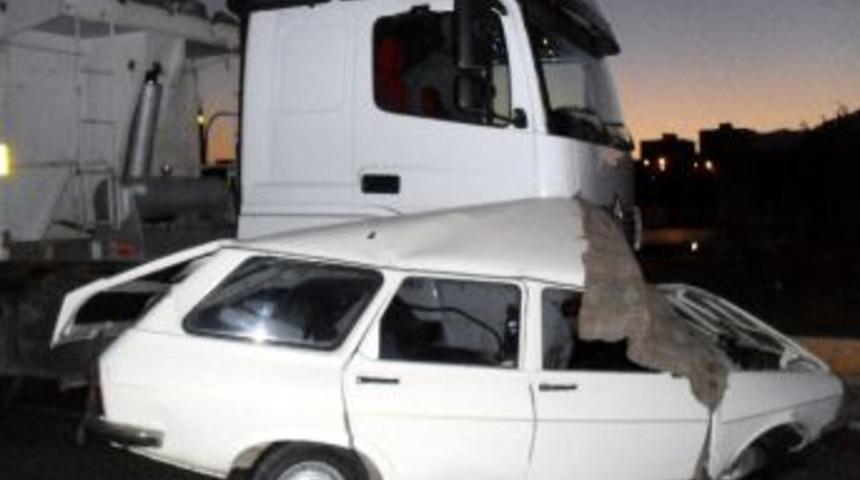 Gediz'de Trafik Kazası: 1 &Ouml;l&uuml;