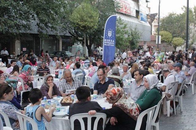 Bursa'da Son İftar Cumhuriyet Caddesi’nde Yapıldı