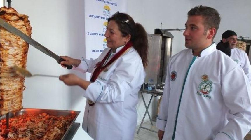 Sınır Tanımayan Şeflerden İftar Yemeği