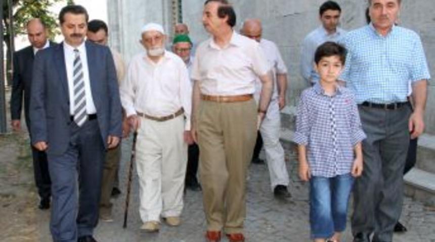 Bakan &Ccedil;elik: Memur Maaşlarındaki Artışlar Bayram M&uuml;jdesi Oldu