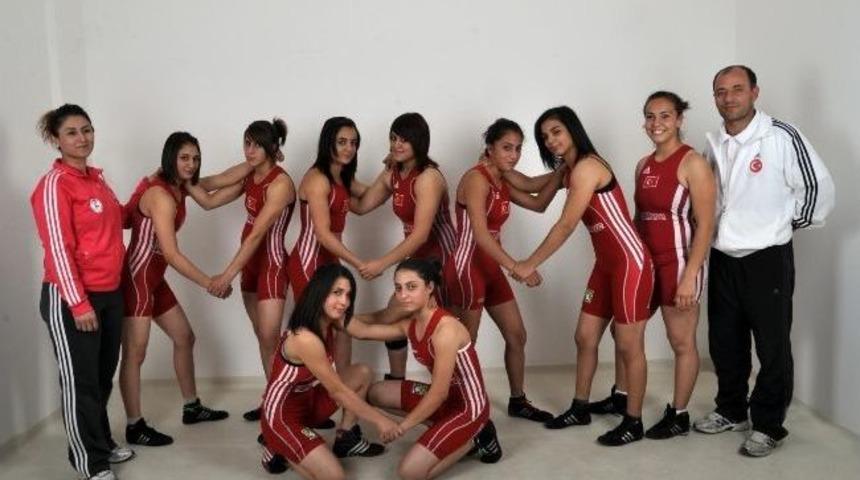 &ldquo;bizim Kızlar&rdquo; D&uuml;nya Şampiyonası&rsquo;na Gidiyor