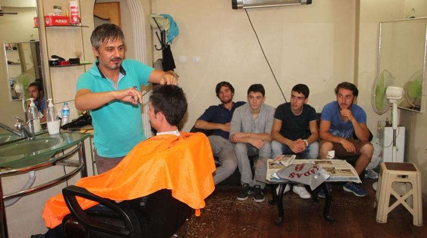 Ereğli'de Berberler Bayram Mesaisi Yaptı