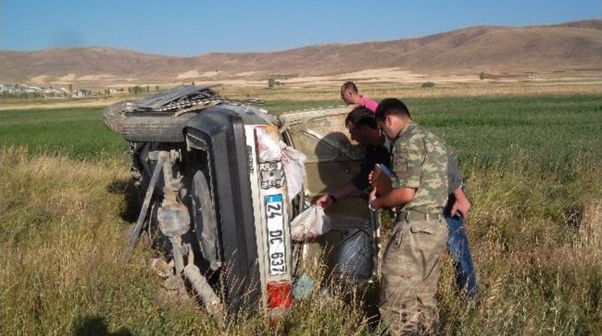 Demir&ouml;z&uuml;&rsquo;nde Trafik Kazası: 4 Yaralı