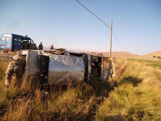 Demirözü’nde Trafik Kazası: 4 Yaralı