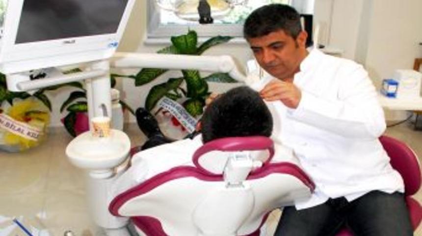 "Diş Arasında &Ccedil;ikolata Kalıntısı Bırakmayın"