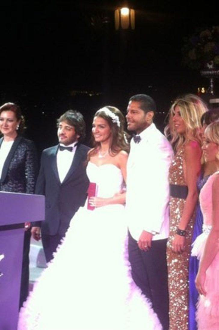 Ebru Akel'den seksi bikini G5