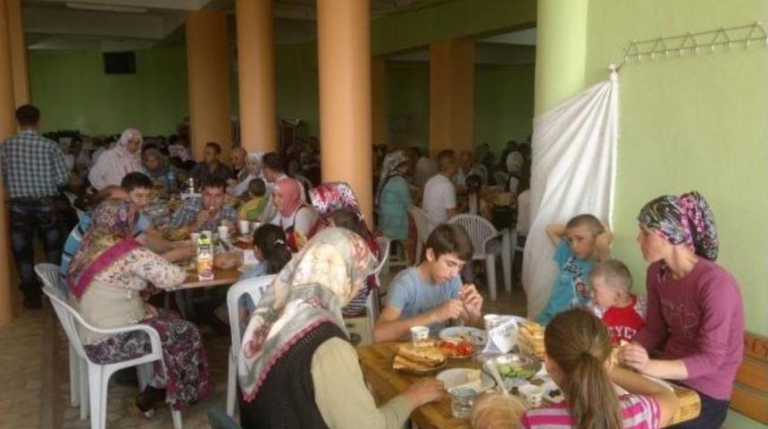 Helvacılar K&ouml;y&uuml;'nde Bayram Şenliği