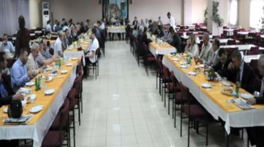 Afyonkarahisar'da Bayram Mesajlarında Birlik Ve Beraberlik Vurgusu