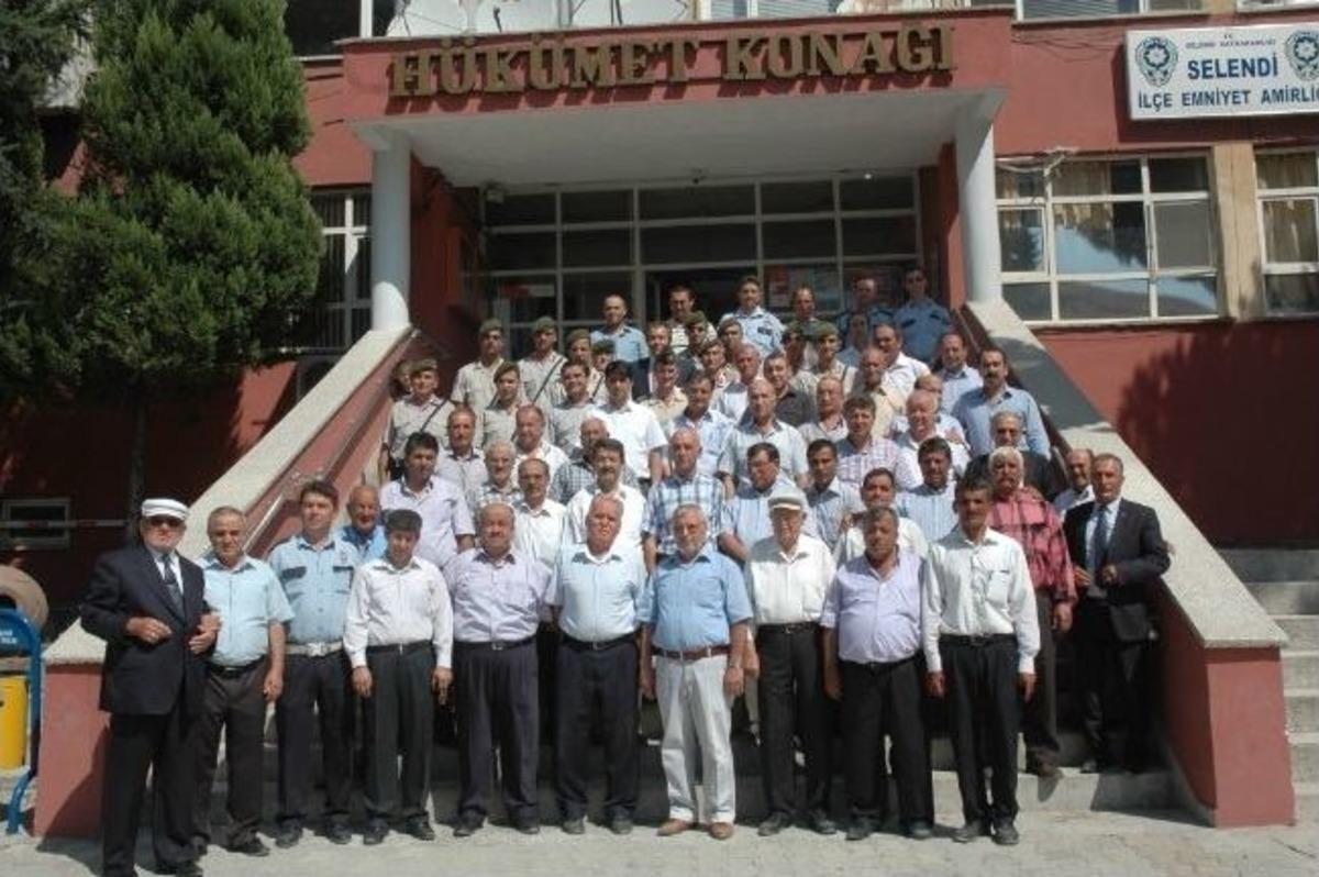 Selendi'de Bayramlaşma T&ouml;reni