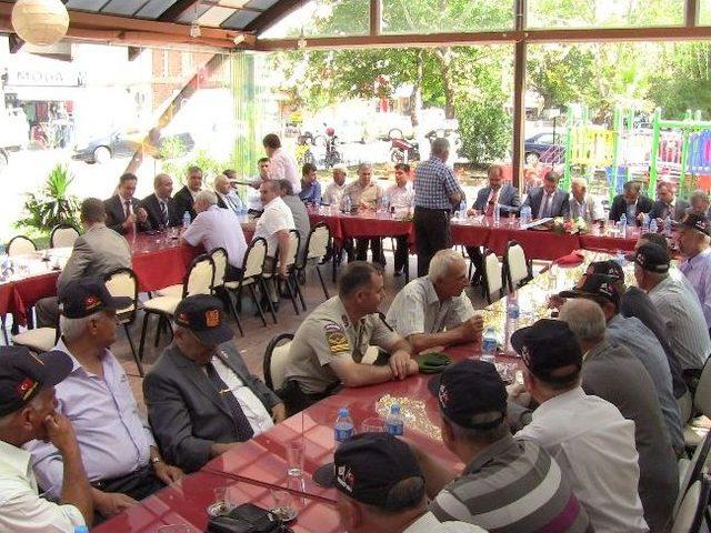 Hem Bayramlaştı, Hem Vedalaştı 2