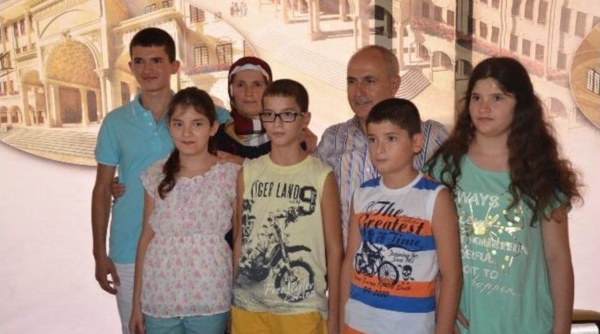 D&ouml;rd&uuml;zlerden Hasan Akg&uuml;n&rsquo;e S&uuml;rpriz Bayram Ziyareti