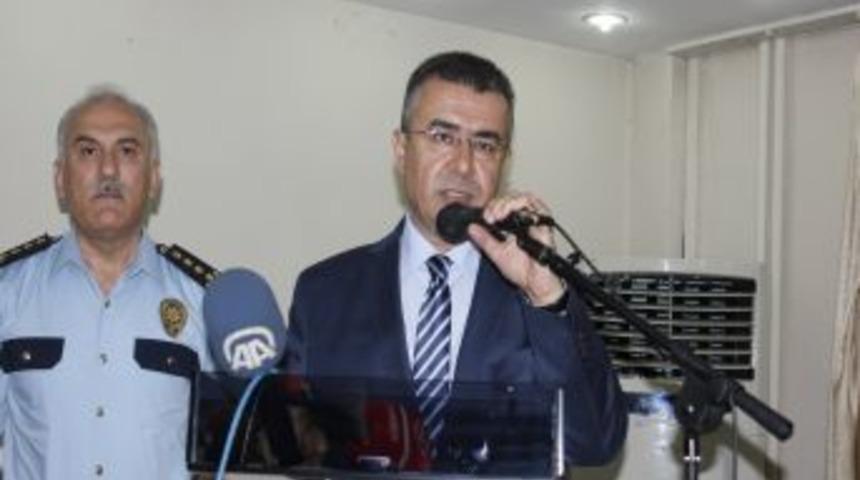 Vali Lekesiz: Yangın, T&uuml;m Ekipler Seferber Edilerek Kontrol Altına Alındı