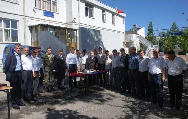 Besni&rsquo;de Protokol Bayramda Buluştu 1