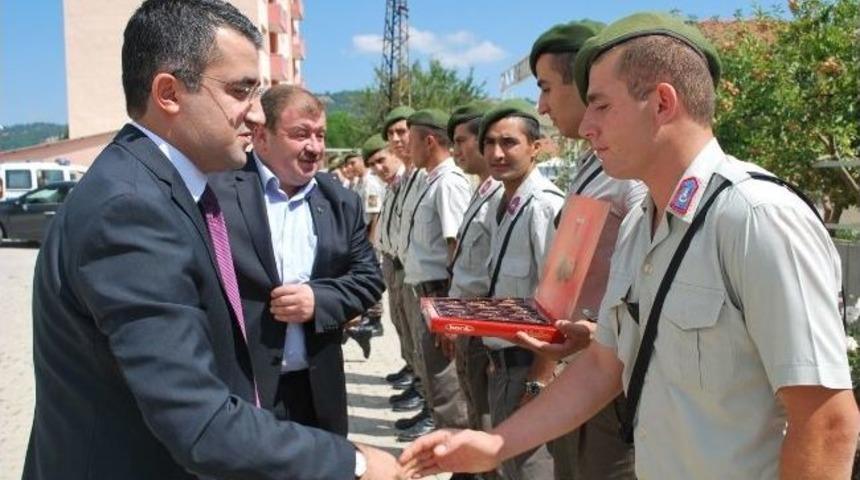 Pazarlar&rsquo;da Toplu Bayramlaşma T&ouml;reni