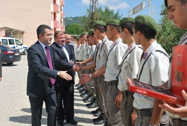 Pazarlar’da Toplu Bayramlaşma Töreni