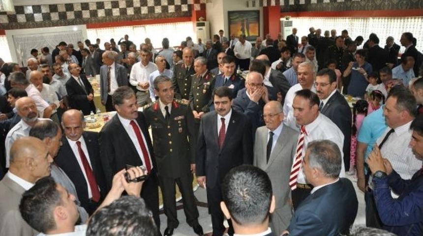 Resmi Bayramlaşma T&ouml;reni &Ouml;ğretmen Evi&rsquo;nde Yapıldı