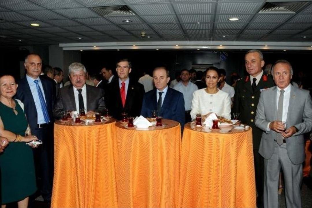 Antalya Protokol&uuml; Bayramlaştı