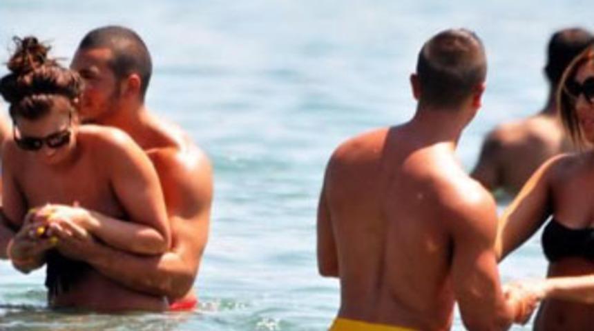 Rengarenk g&ouml;r&uuml;nt&uuml;ler oluştu