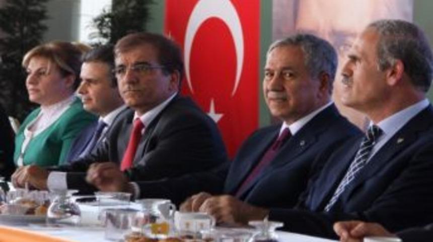Ak Parti Bursa Teşkilatında Bayramlaşma