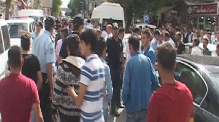 (&ouml;zel Haber) Alkoll&uuml; Askerleri Lin&ccedil; Edilmekten Polis Kurtardı