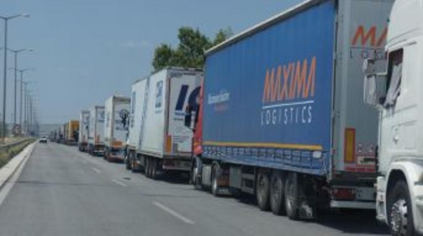 Kapıkule'de Tır Kuyruğu