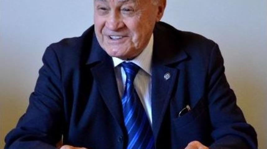 Bu Vakıf Yatırıma Doymuyor