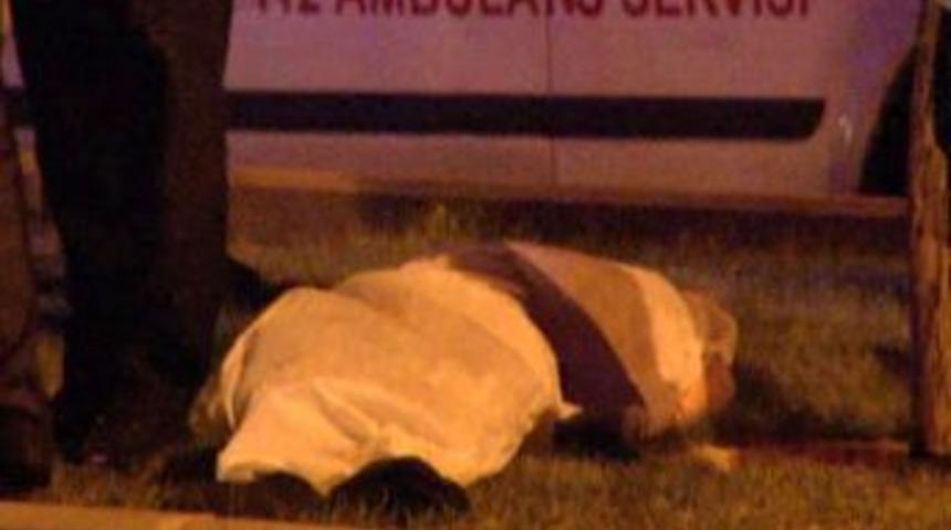 Tinercilerin Kovaladığı Gen&ccedil;, Otomobil &Ccedil;arpması Sonucu &Ouml;ld&uuml;