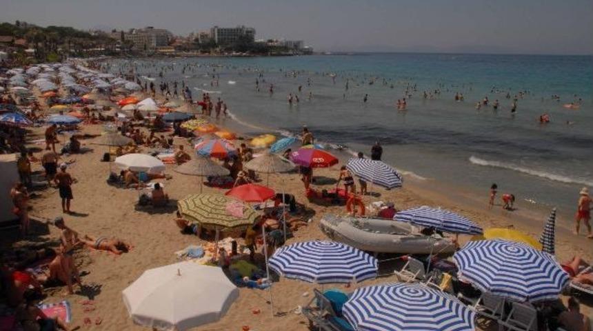 Kuşadası'nda Bayram Hareketliliği